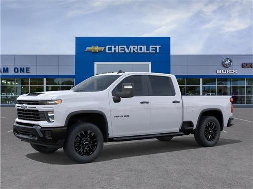 Summit White 2026 Chevrolet Silverado 2500 Custom