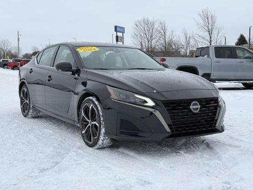 2024 Nissan Altima SR FWD