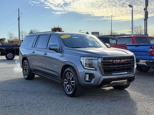 2021 GMC Yukon XL 4WD AT4