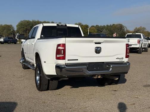 2021 RAM 3500 Big Horn Crew Cab 4x4 8' Box