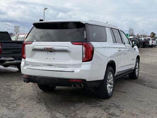 2022 GMC Yukon XL Denali