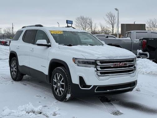 2023 GMC Acadia SLT