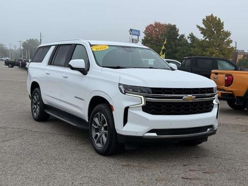 2023 Chevrolet Suburban LS