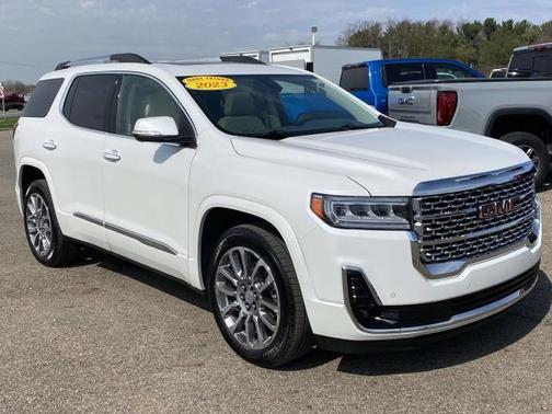 2023 GMC Acadia Denali