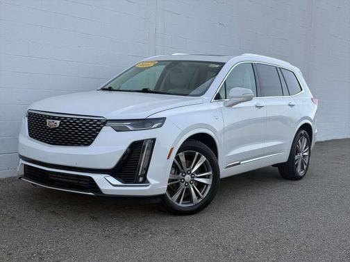 Crystal White Tricoat 2020 Cadillac XT6 Premium Luxury AWD