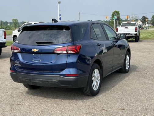 2023 Chevrolet Equinox LS