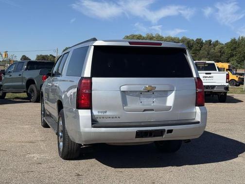 2019 Chevrolet Suburban LT