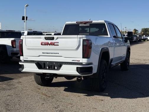 2024 GMC Sierra 2500 AT4