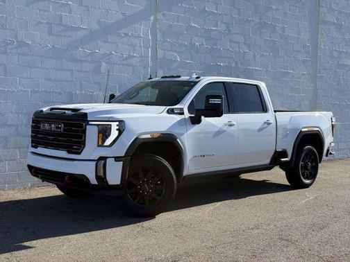 2024 GMC Sierra 2500 AT4