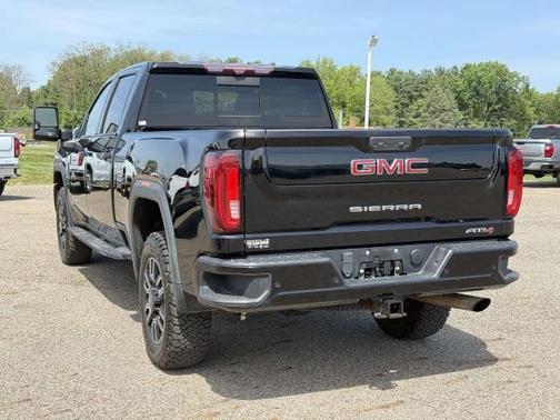Onyx Black 2021 GMC Sierra 2500 AT4