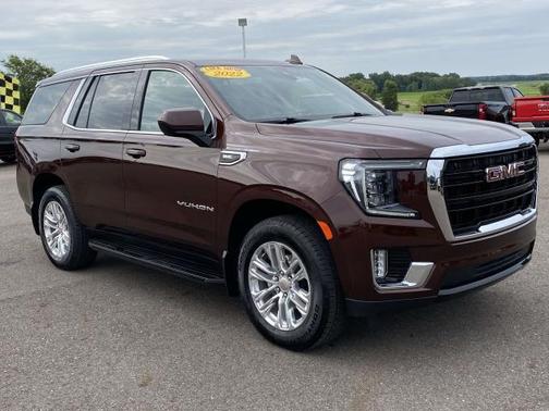 Redwood Metallic 2022 GMC Yukon SLE
