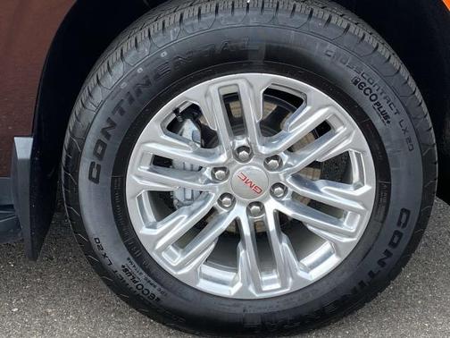 Redwood Metallic 2022 GMC Yukon SLE