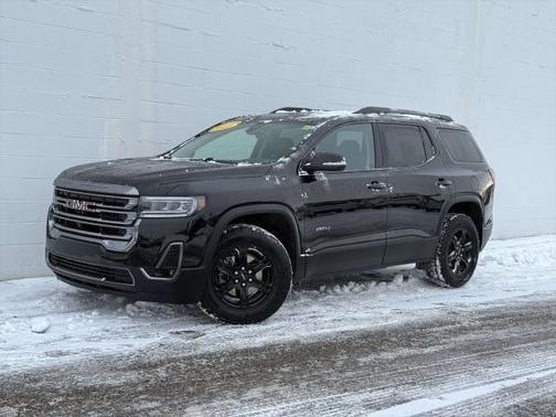 2023 GMC Acadia AWD AT4