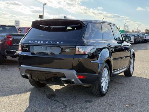 2021 Land Rover Range Rover Sport SE