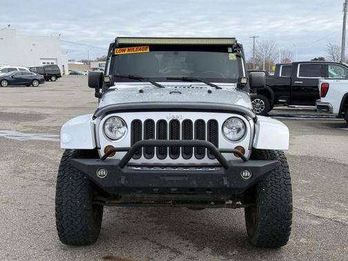 2012 Jeep Wrangler Unlimited Sahara