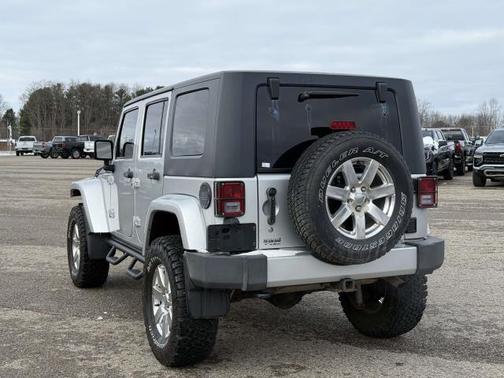 2012 Jeep Wrangler Unlimited Sahara