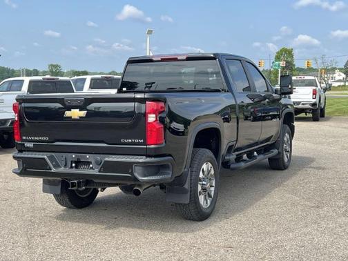 2024 Chevrolet Silverado 2500 Custom
