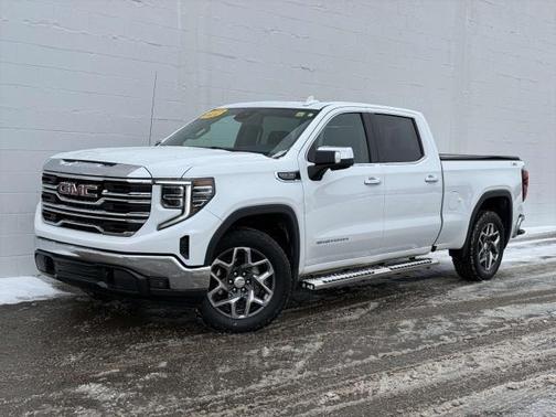 2024 GMC Sierra 1500 SLT