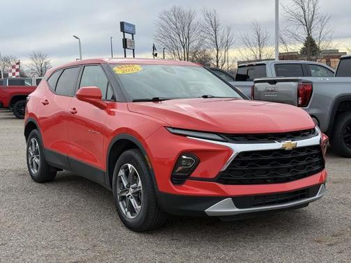 Habanero Orange 2025 Chevrolet Blazer 2LT