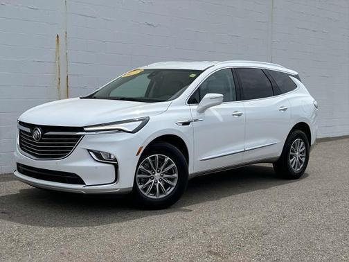 2022 Buick Enclave Essence