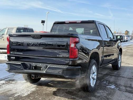 2022 Chevrolet Silverado 1500 Custom