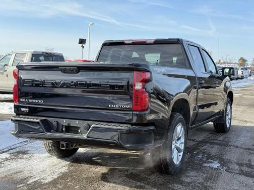 2022 Chevrolet Silverado 1500 Custom