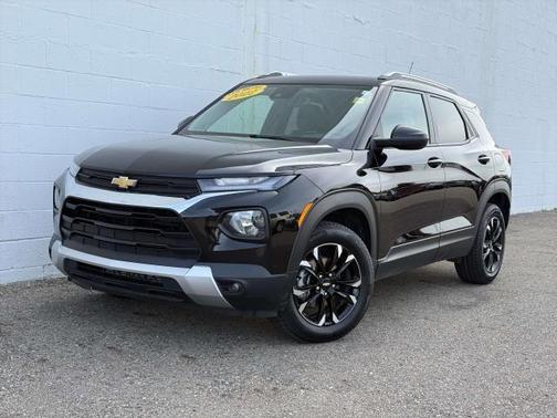 Mosaic Black Metallic 2022 Chevrolet Trailblazer LT
