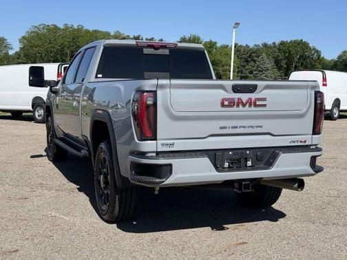 Thunderstorm Gray 2024 GMC Sierra 2500 AT4