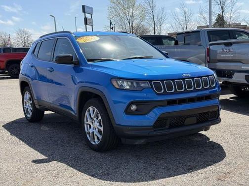 Laser Blue Pearlcoat 2022 Jeep Compass Latitude Lux