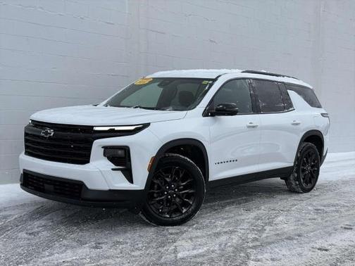2024 Chevrolet Traverse LT