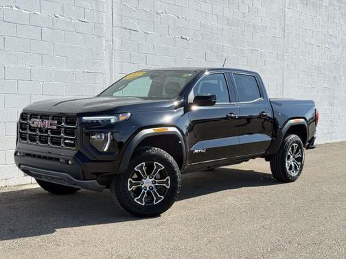 2025 GMC Canyon AT4