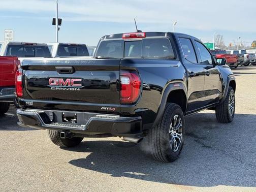 2025 GMC Canyon AT4