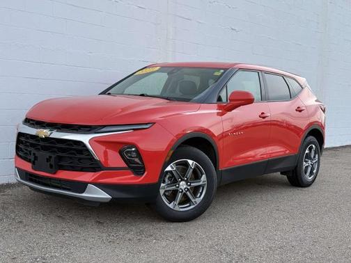 Habanero Orange 2025 Chevrolet Blazer 2LT
