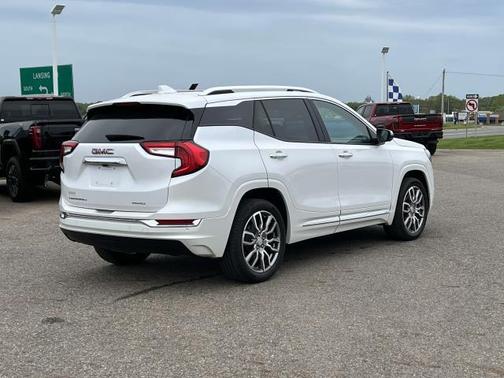 2024 GMC Terrain Denali