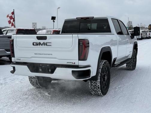 2025 GMC Sierra 2500 AT4