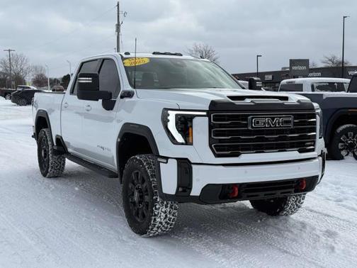 2025 GMC Sierra 2500 AT4