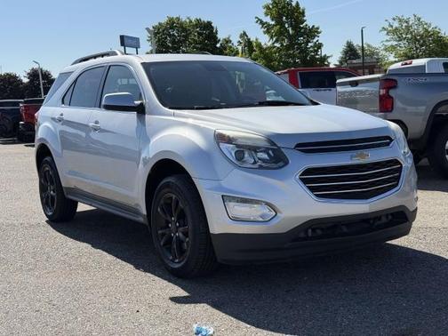 Silver Ice Metallic 2017 Chevrolet Equinox 1LT