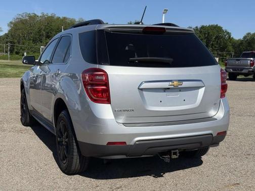 Silver Ice Metallic 2017 Chevrolet Equinox 1LT