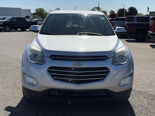 Silver Ice Metallic 2017 Chevrolet Equinox 1LT