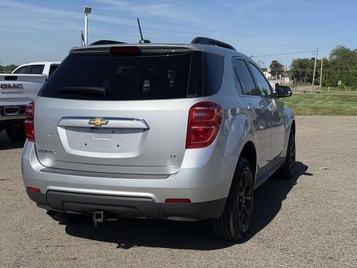 Silver Ice Metallic 2017 Chevrolet Equinox 1LT