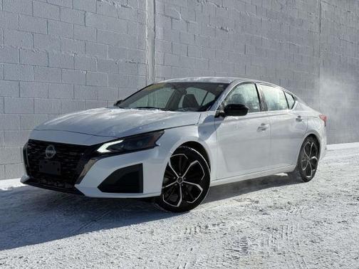 2024 Nissan Altima SR FWD