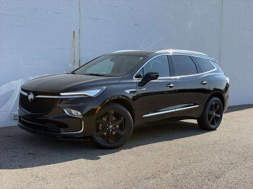 2023 Buick Enclave Essence AWD