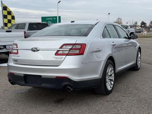 2015 Ford Taurus Limited