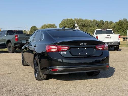2021 Chevrolet Malibu FWD LT