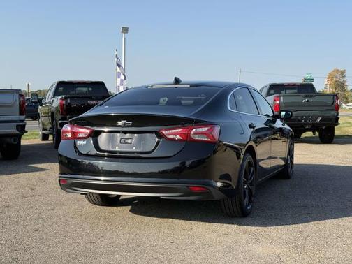 2021 Chevrolet Malibu FWD LT