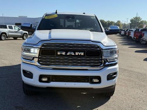 2022 RAM 2500 Limited Crew Cab 4x4 6'4' Box