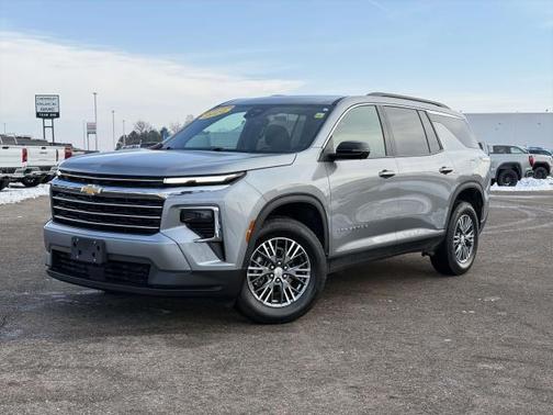 2024 Chevrolet Traverse LT