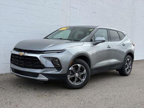Sterling Gray Metallic 2025 Chevrolet Blazer 2LT
