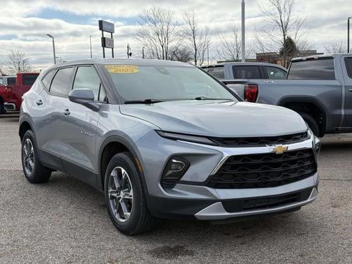 Sterling Gray Metallic 2025 Chevrolet Blazer 2LT