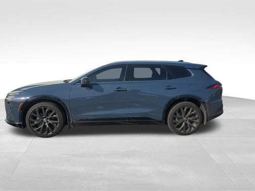 2025 Toyota Crown Signia 